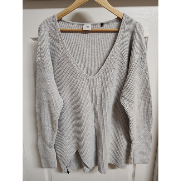 CAbi Sweaters - Cabi Womens Gray Ribbed Deep V Pullover Sweater Side Zippers Size Large #3531